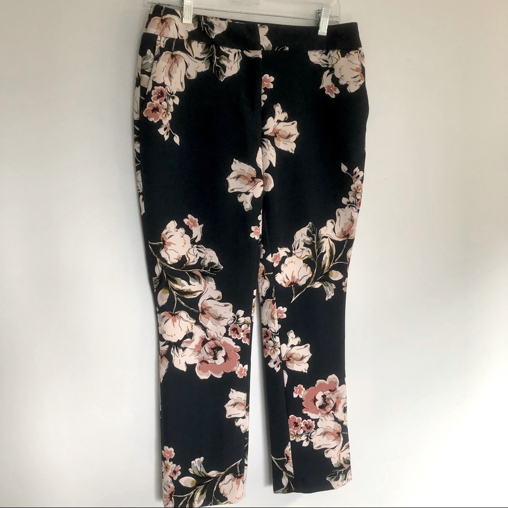 Cynthia Rowley Navy Capris with Floral Pattern